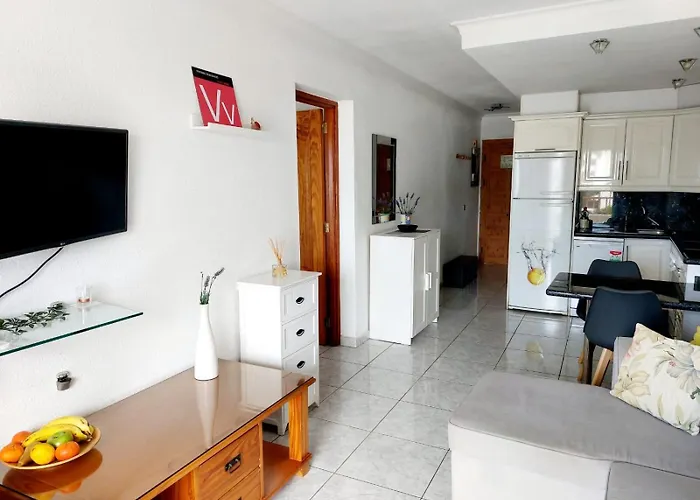 First Line Geranios Ocean View Air Conditioned 50 M From La Pinta Appartement