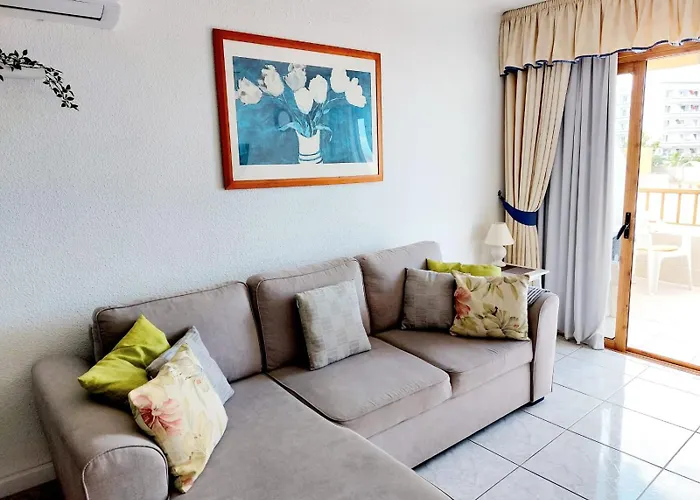 First Line Geranios Ocean View Air Conditioned 50 M From La Pinta