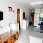 First Line Geranios Ocean View Air Conditioned 50 M From La Pinta Apartmán